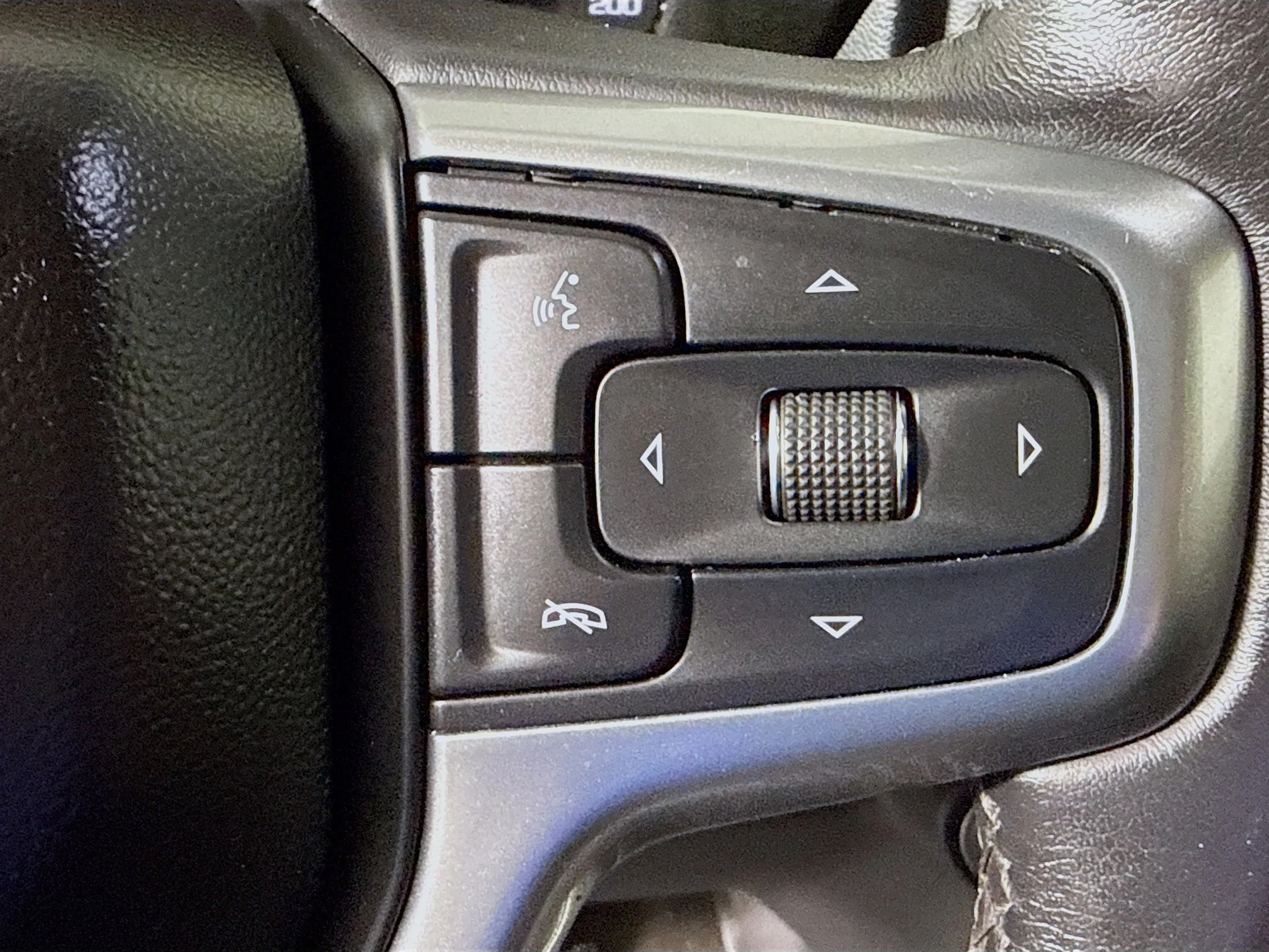 Used 2022 Northsky Blue Metallic Chevrolet RST image 11