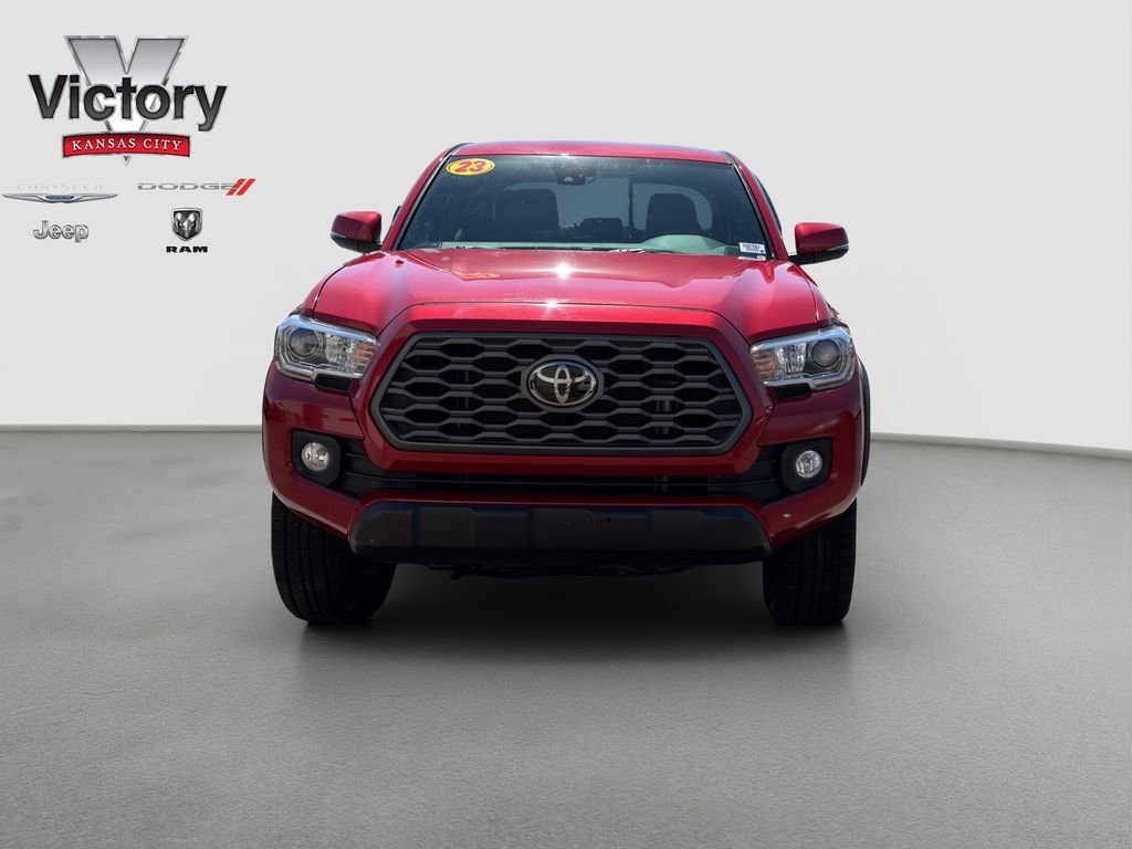 Used 2023 Toyota Tacoma TRD Pro with VIN 3TMCZ5ANXPM607587 for sale in Kansas City