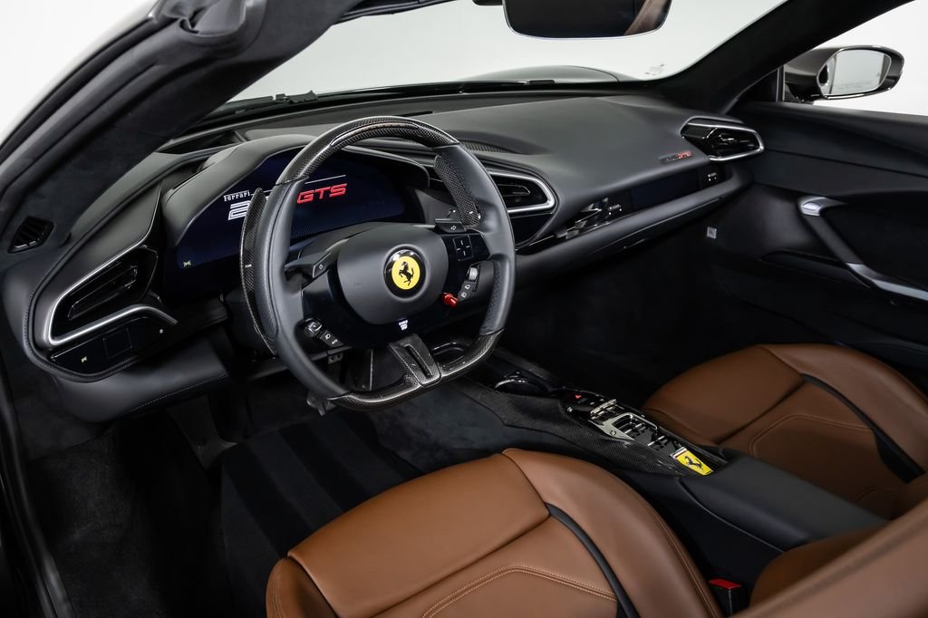 Used 2023 Gray Ferrari  image 4