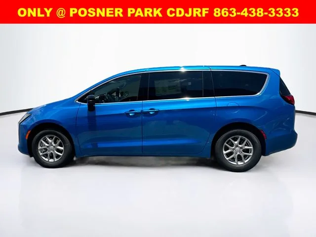 New 2027 Hydro Blue Pearl-Coat Exterior Paint Chrysler  image 8