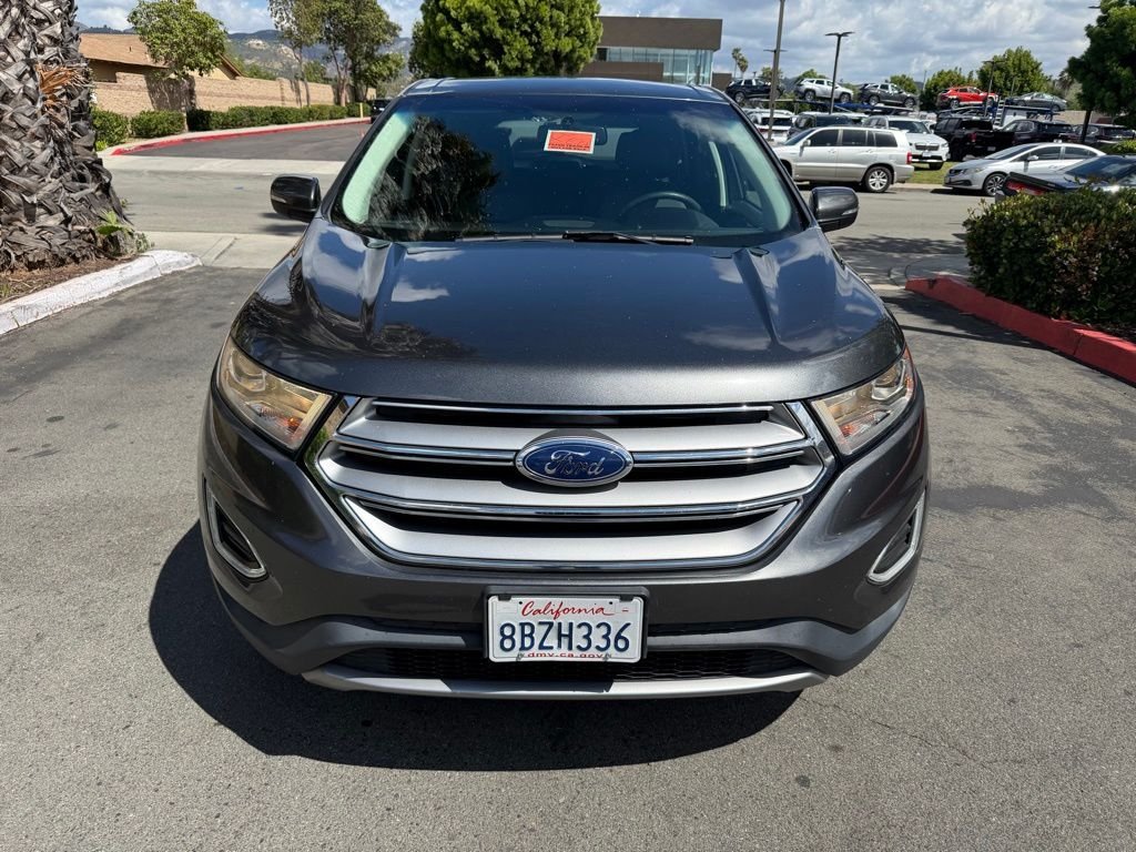 Used 2018 Gray Ford SEL image 1