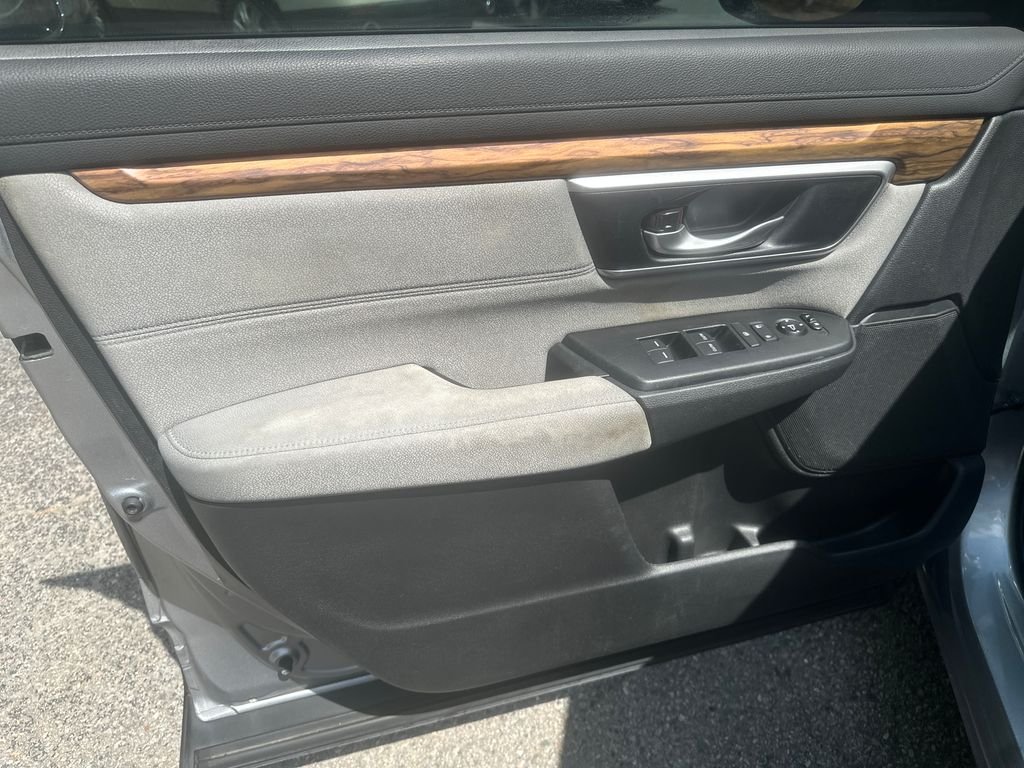 Used 2018 Silver Honda EX image 8