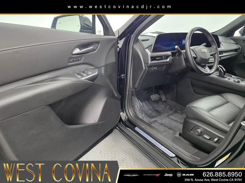Used 2025 Black Cadillac Premium Luxury image 20