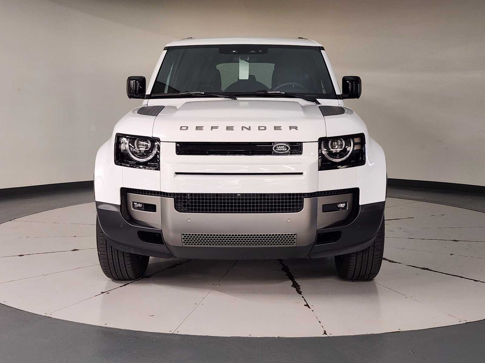 Used 2026 Fuji White Land Rover S image 9