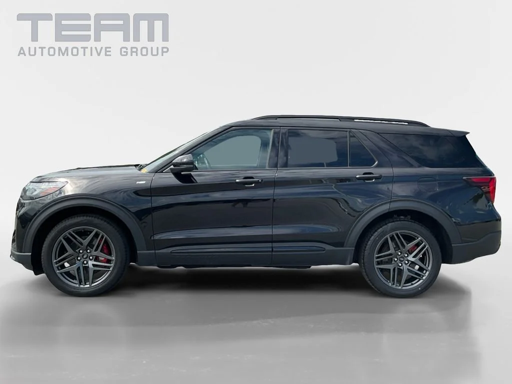 Used 2025 Black Ford ST-Line image 4