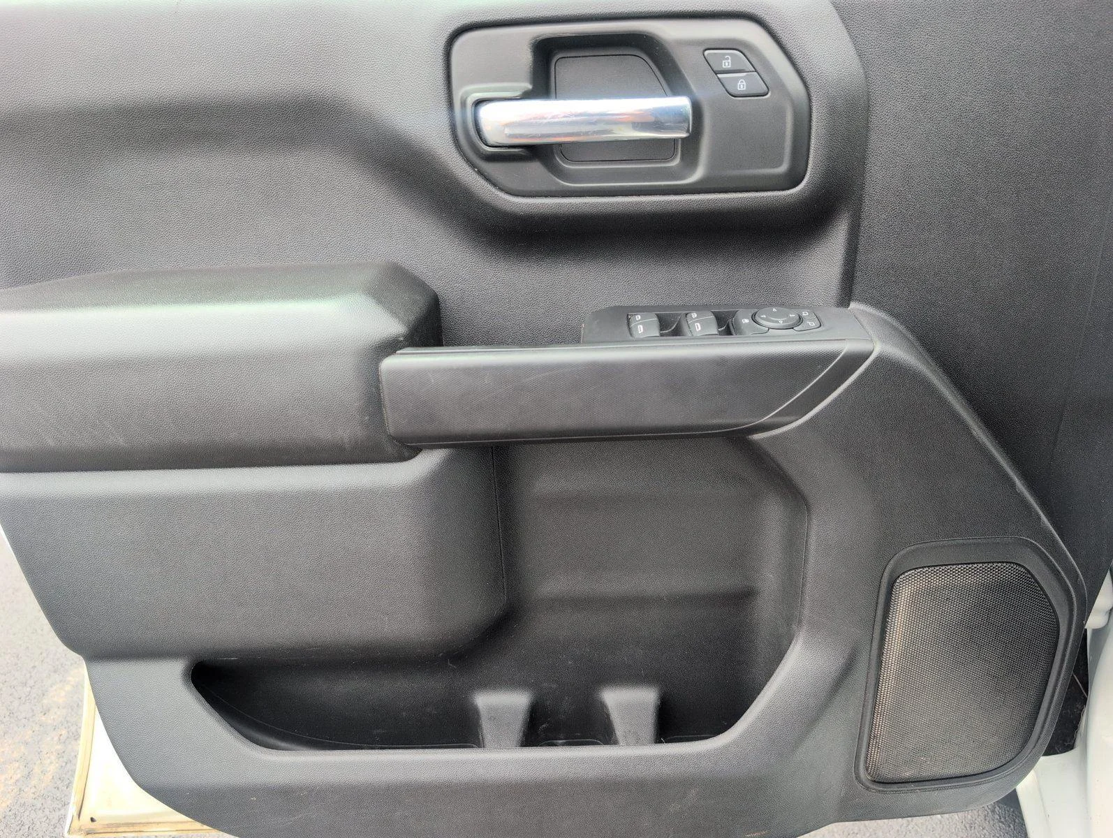Used 2023 Summit White Chevrolet Custom image 19