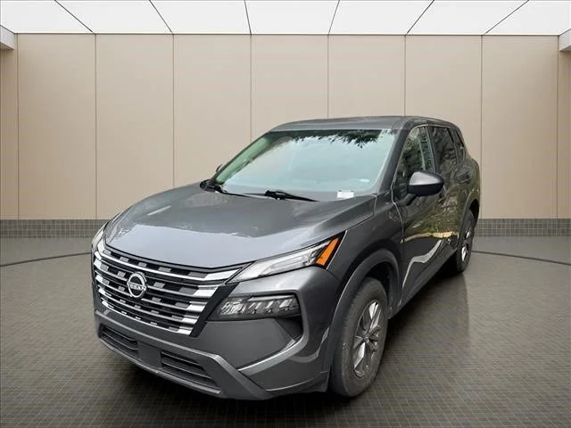 Used 2024 Gray Nissan S image 2