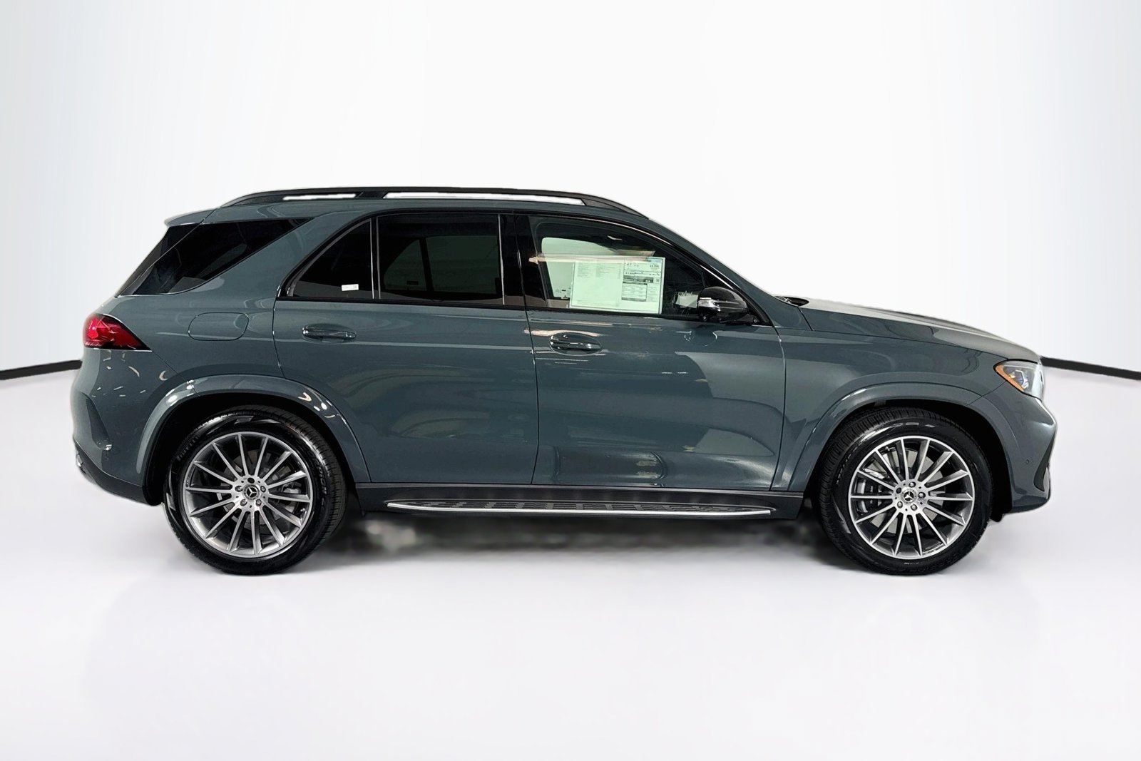 New 2027 Dark Petrol Mercedes-Benz GLE 450 image 4