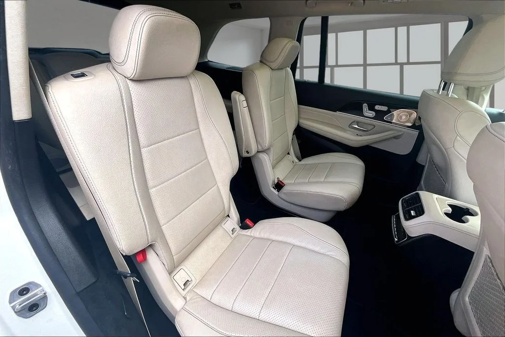 Used 2021  Mercedes-Benz GLS 450 image 27