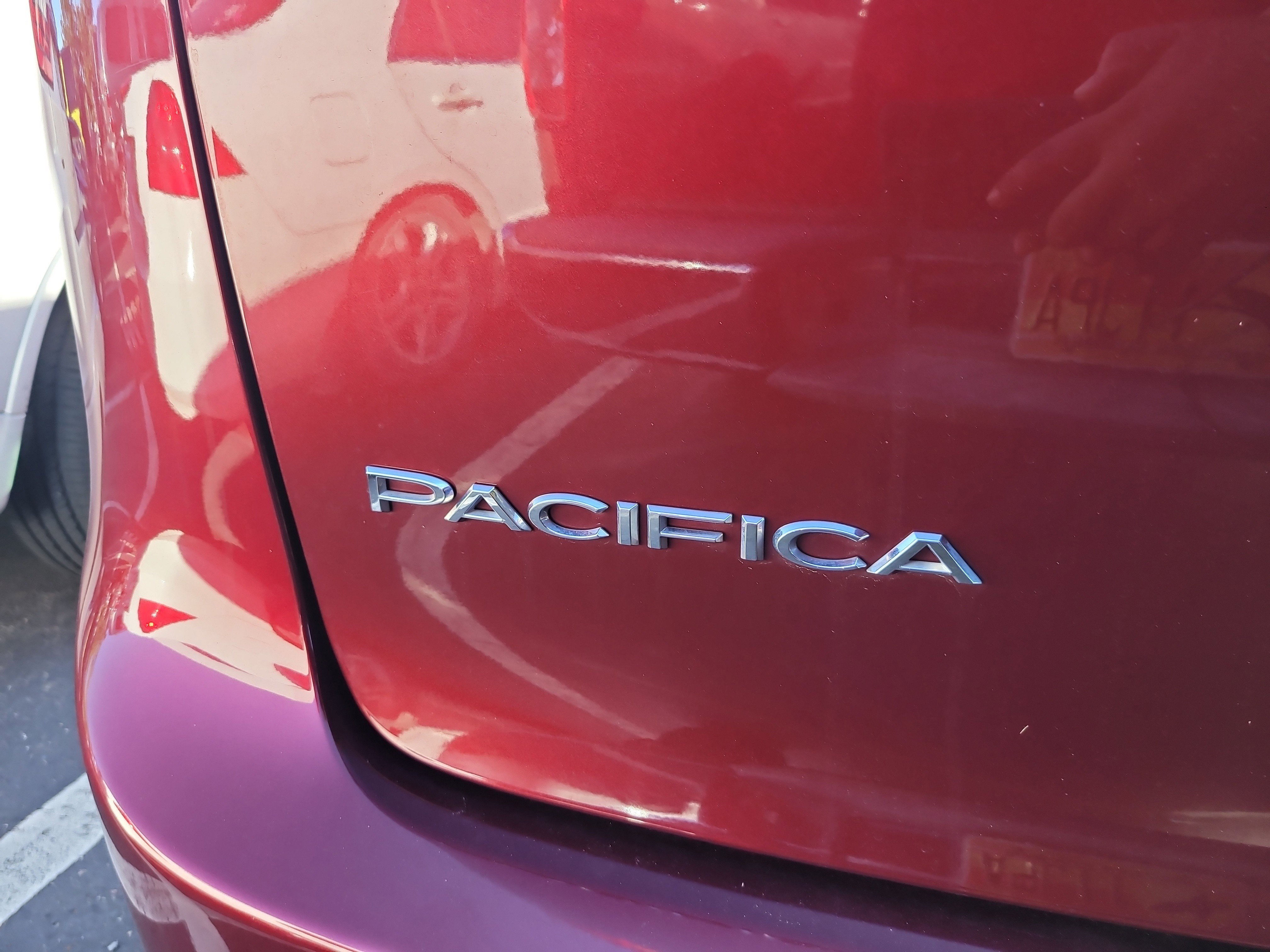 Used 2021 Velvet Red Pearlcoat Chrysler Touring image 5