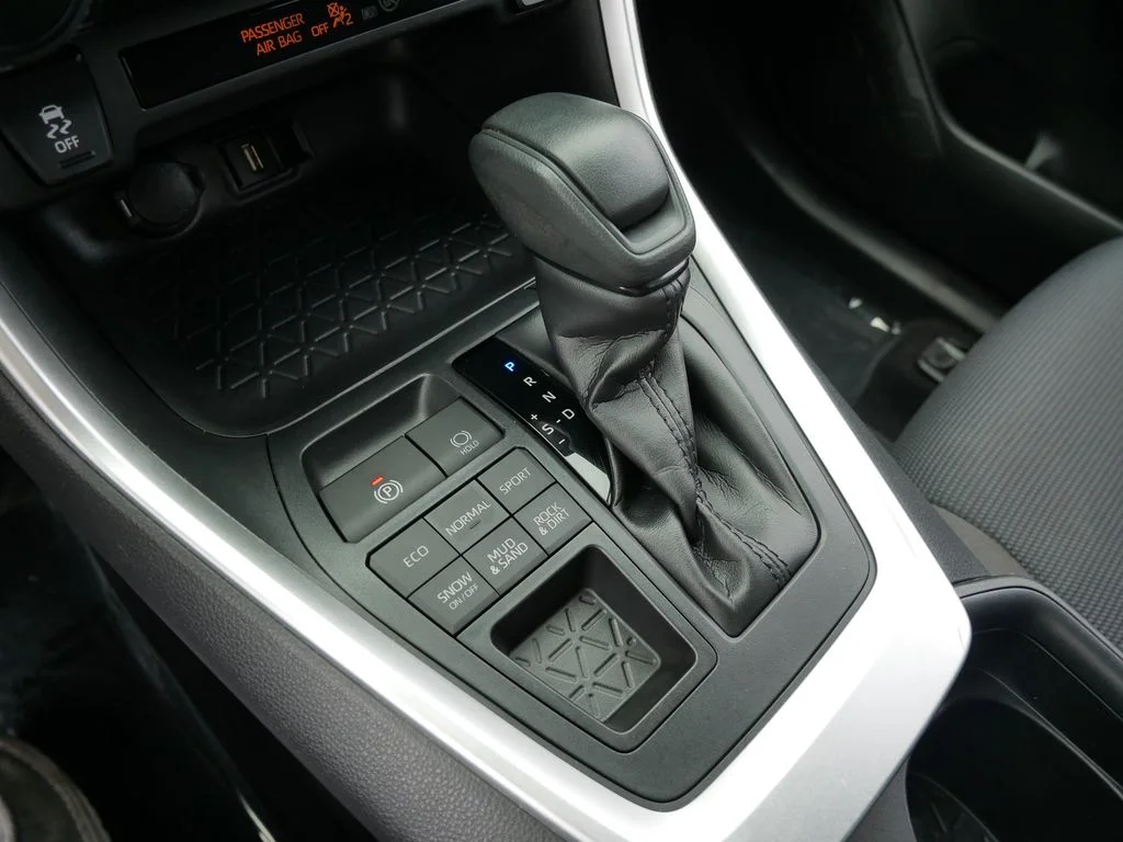 Certified Used 2020 Black Toyota LE image 19