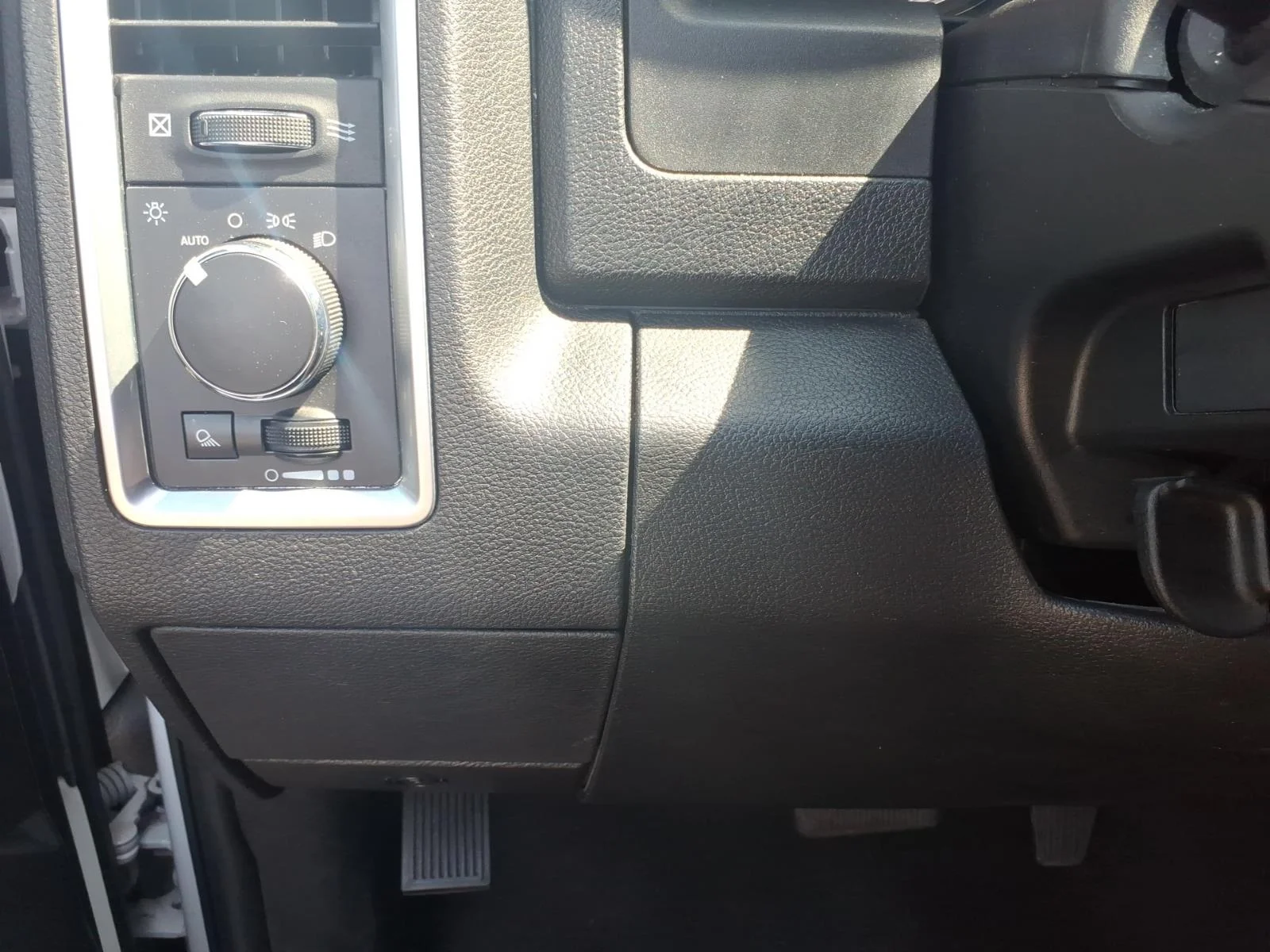Used 2024 Bright White Clearcoat Ram SLT image 25