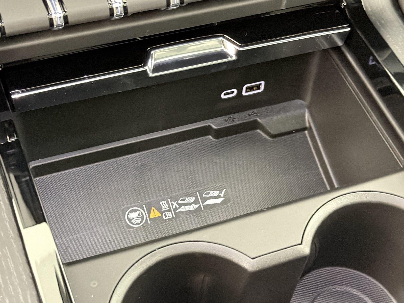 2026 GMC Yukon AT4 Ultimate - Photo 33