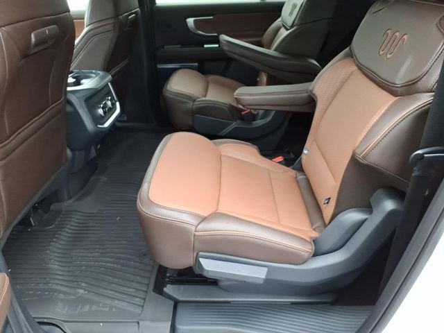 New 2026 Star White Metallic Tri-Coat Ford MAX King Ranch® image 22