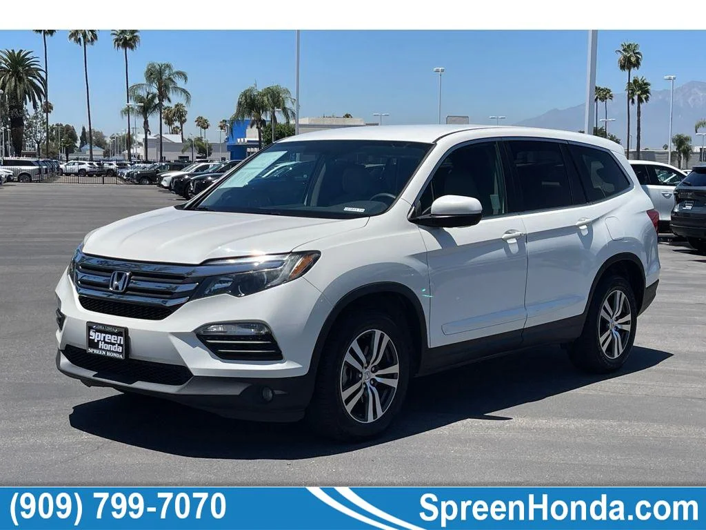 Used 2018 White Diamond Pearl Honda EX image 1