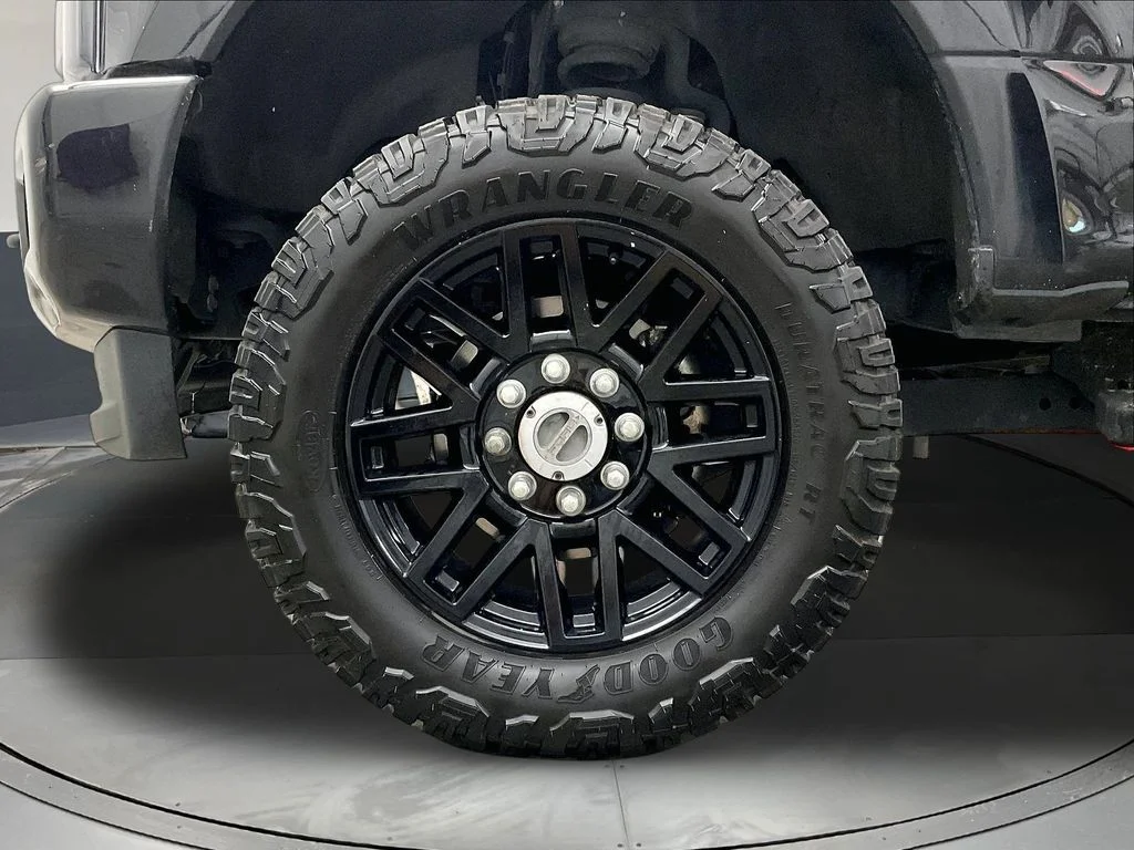 Used 2019 Black Ford Lariat image 12
