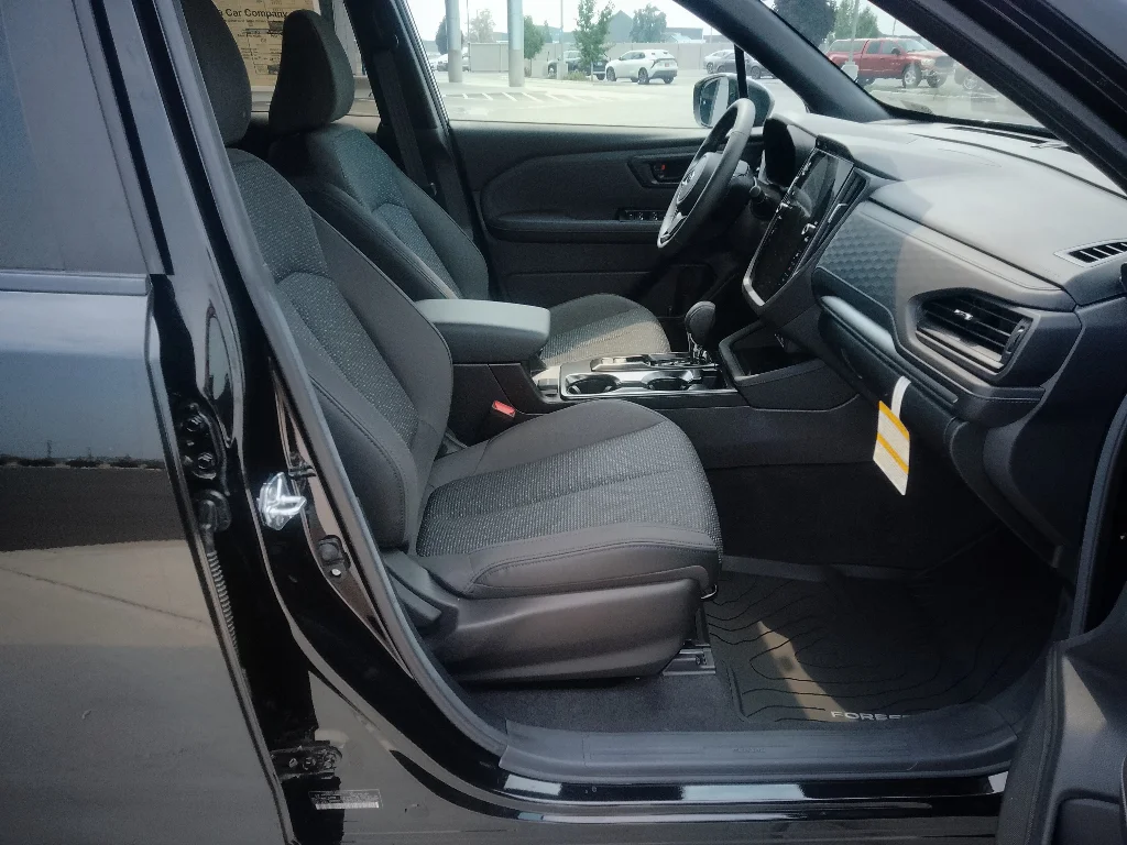 New 2026 CRYSTAL BLACK SILICA Subaru Premium image 17
