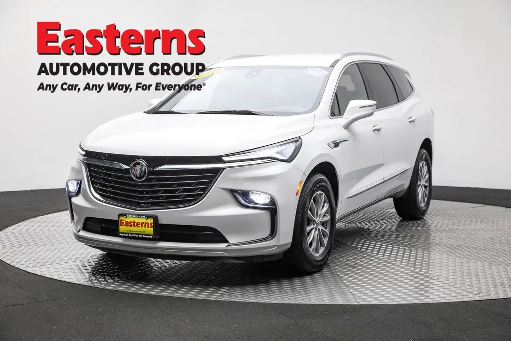 Used 2024 White Buick Premium Group image 1