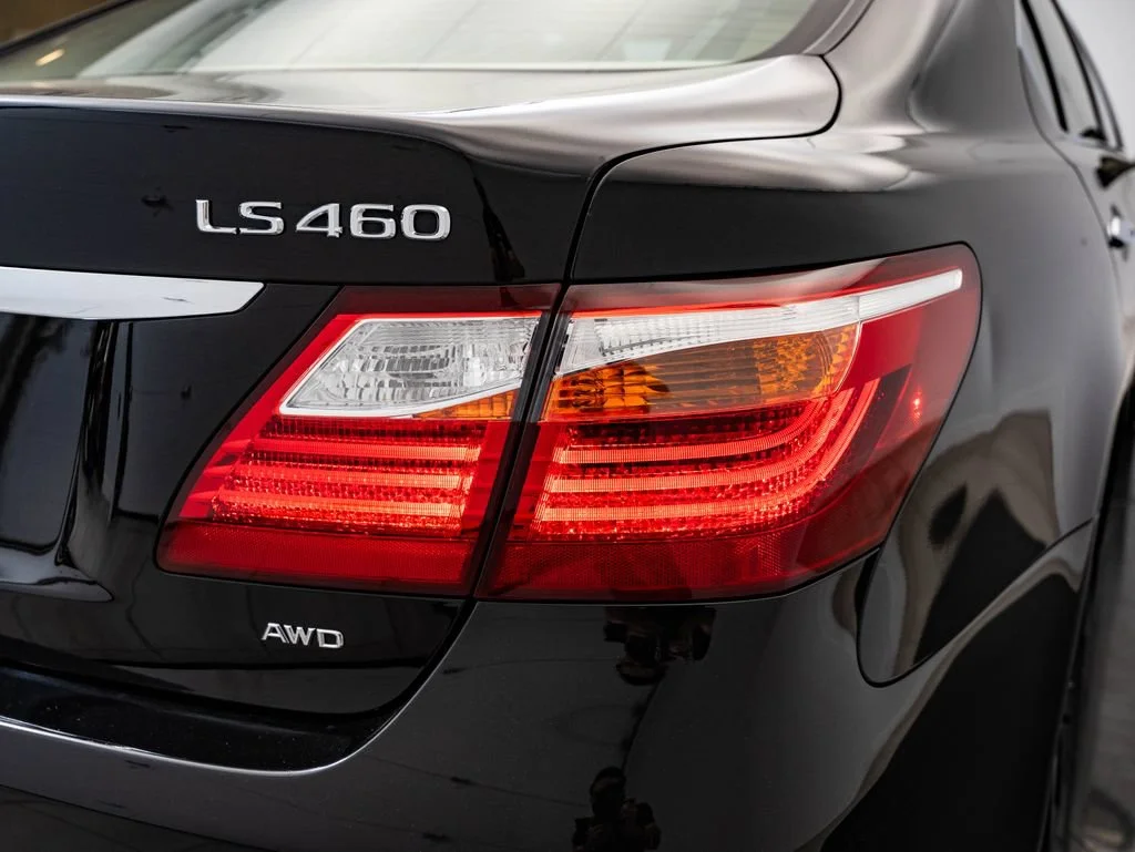 Used 2011 Obsidian Lexus 460 image 9
