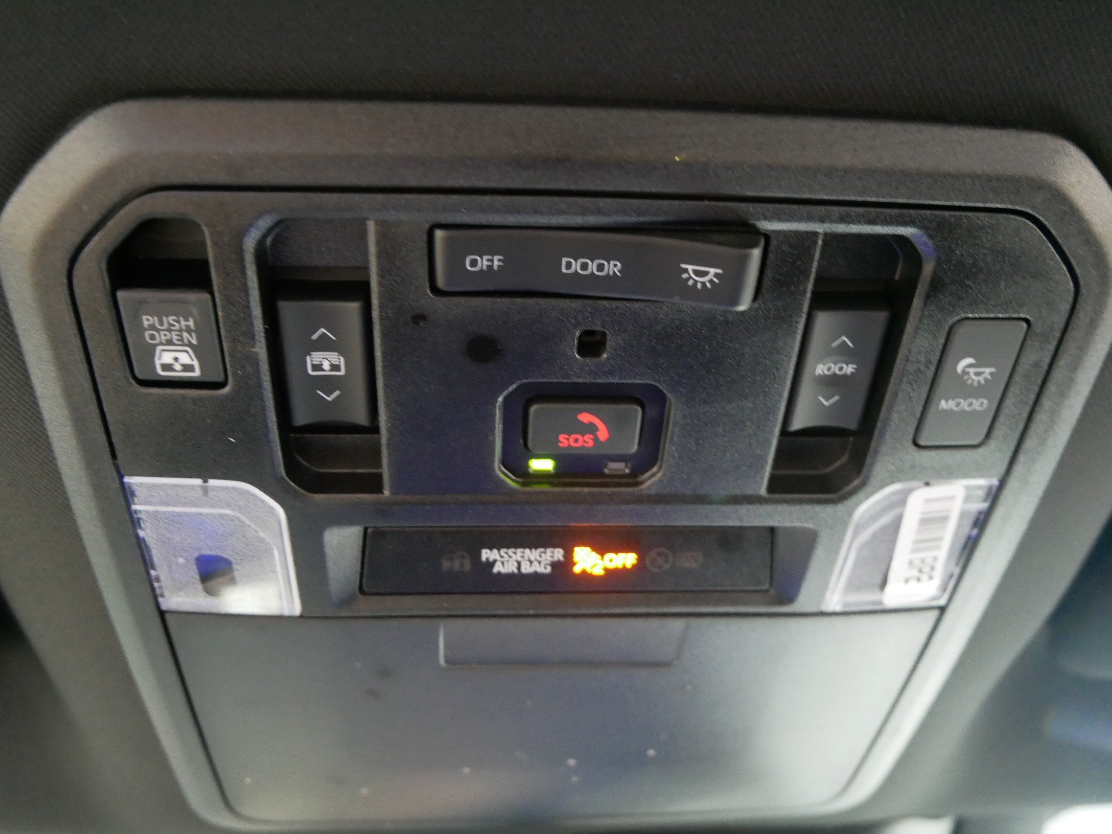 2025 Toyota Tundra Platinum - Photo 32