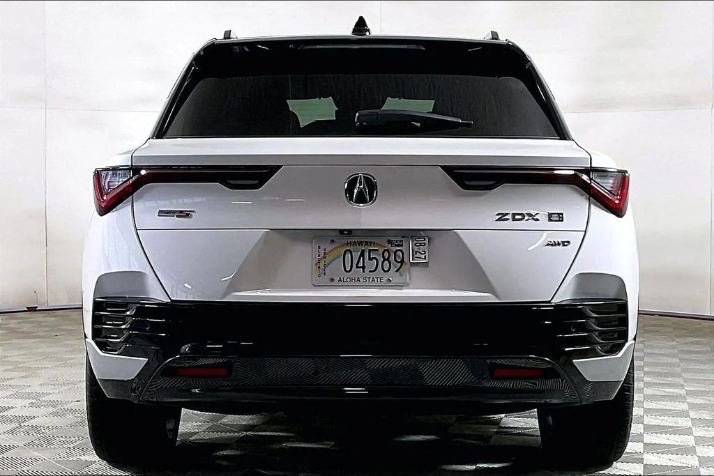 Used 2024  Acura Type S image 3