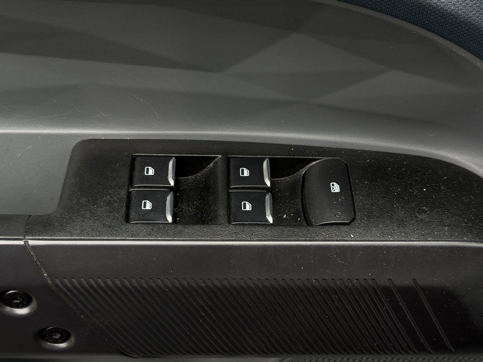 Used 2024 Shadow Black Ford XL image 7