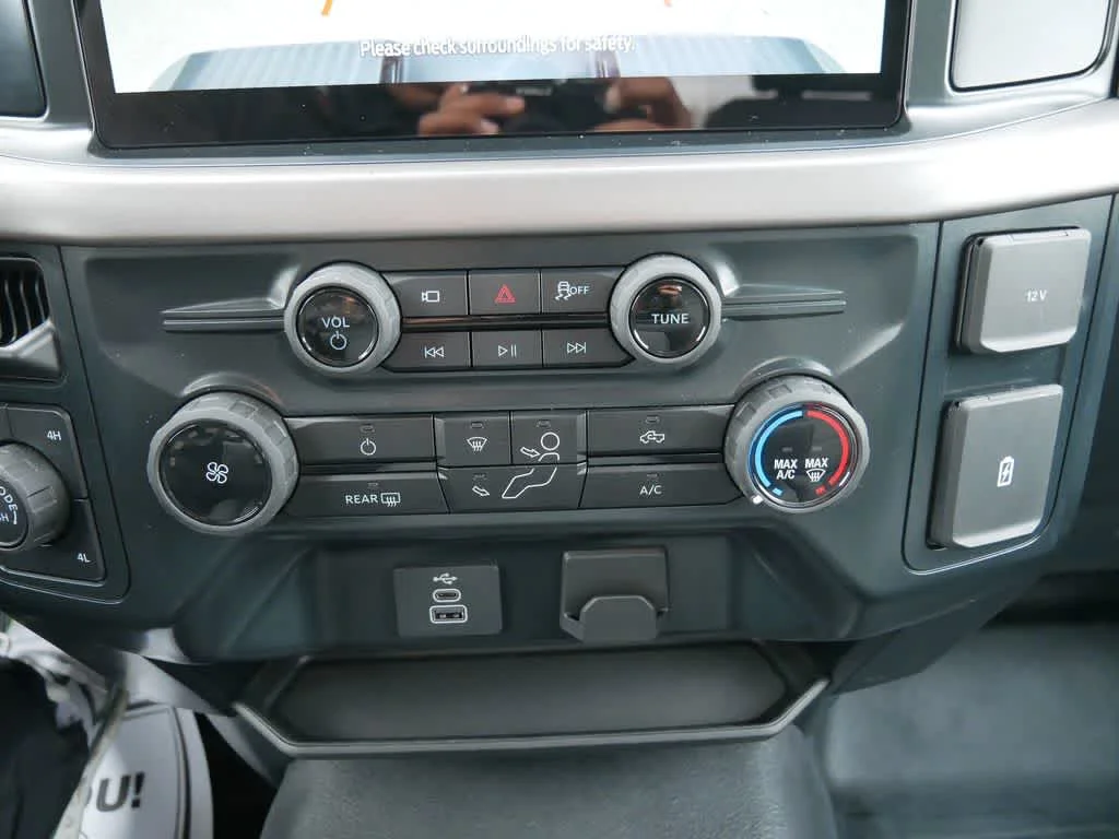 2025 Ford F-150 XL - Photo 19