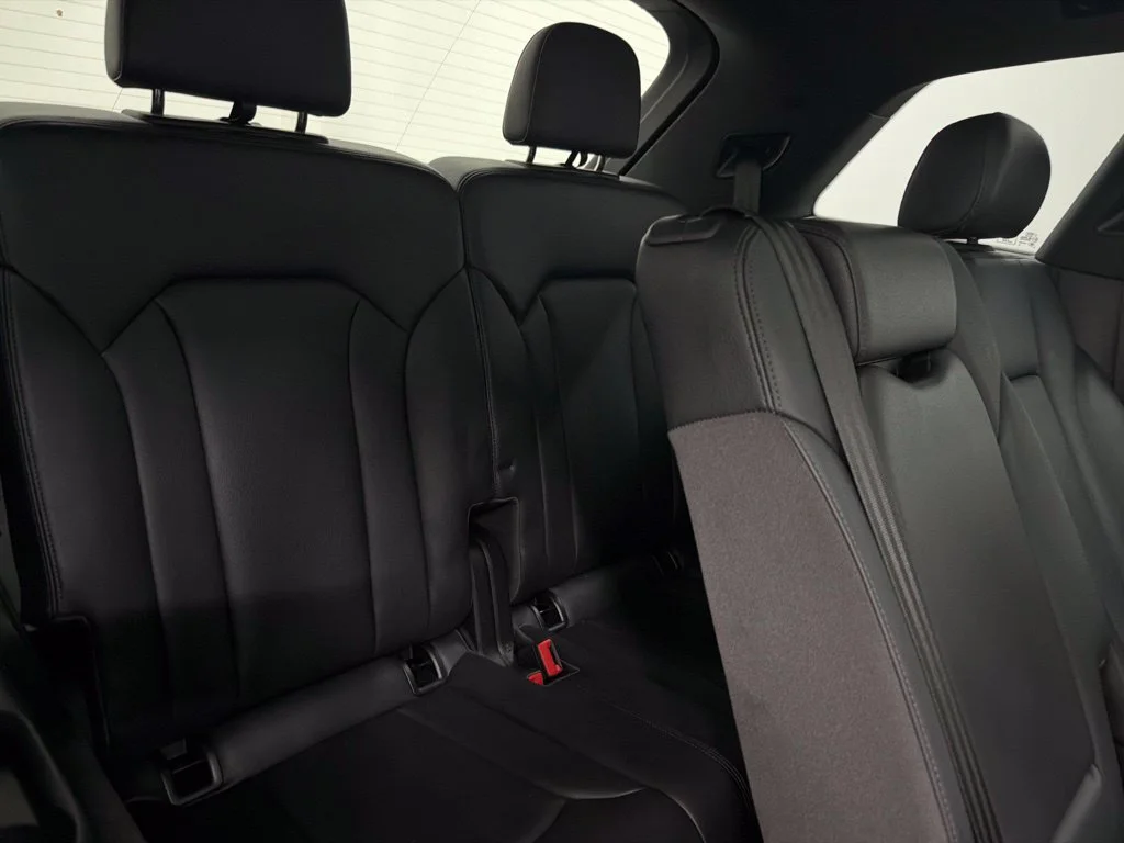Used 2019 Gray Audi 45 Premium image 33
