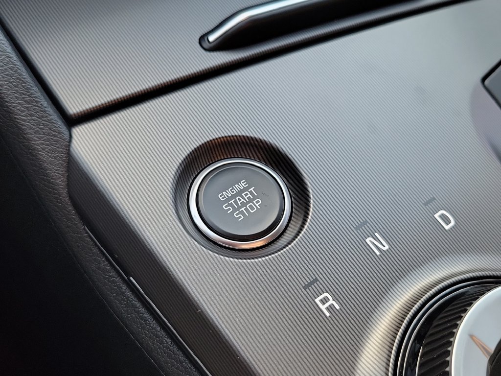 New 2027 Snow White Pearl Kia EX image 35