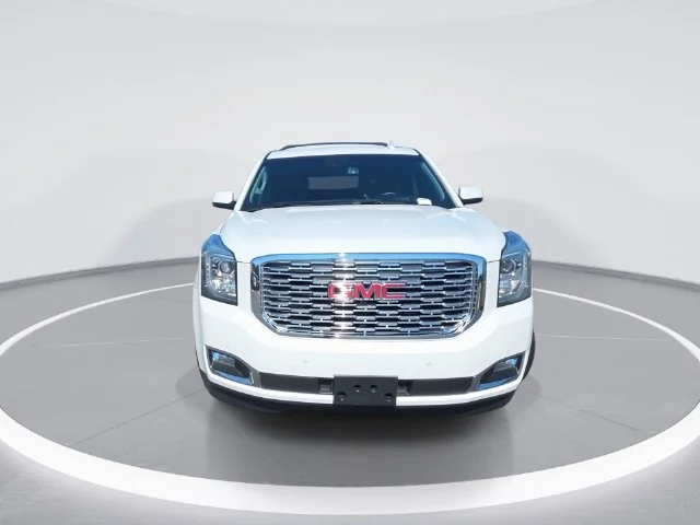Used 2019 White GMC Denali image 3