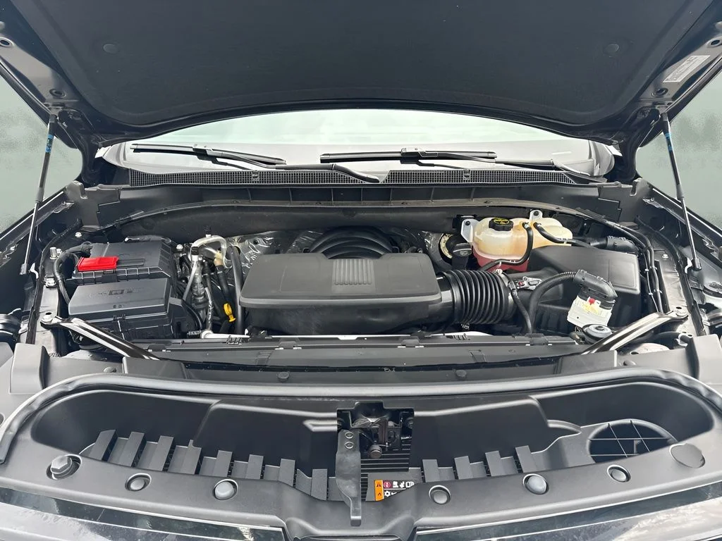 Used 2025 Black Chevrolet LT image 33