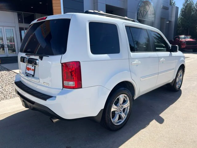 Used 2015 White Honda EX-L image 3