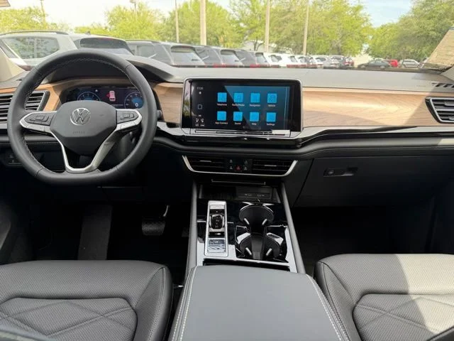 New 2026 Opal White Pearl Volkswagen 2.0T SE w/Technology image 9