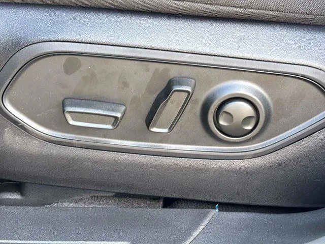 New 2026 Gray Jeep Laredo image 21