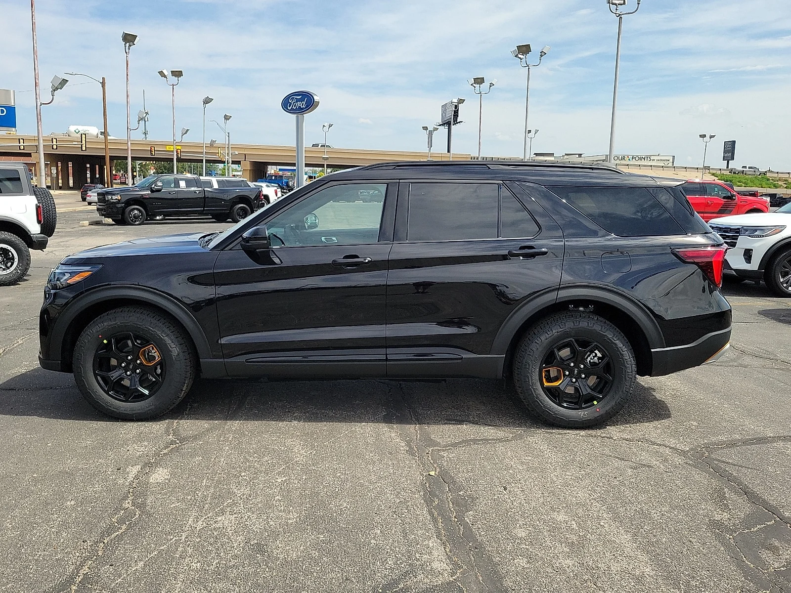 New 2026 Agate Black Metallic Ford Tremor&reg; image 2