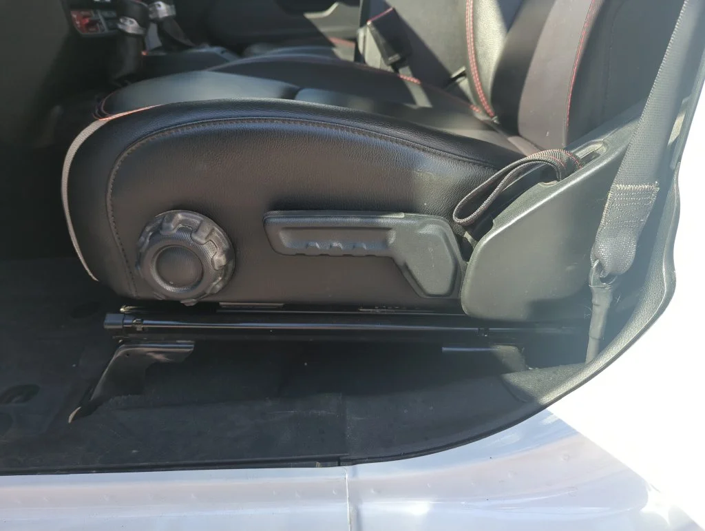Used 2023 White Jeep Rubicon image 12