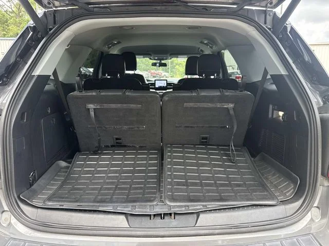 Certified Used 2021 Gray Metallic Ford XLT image 16