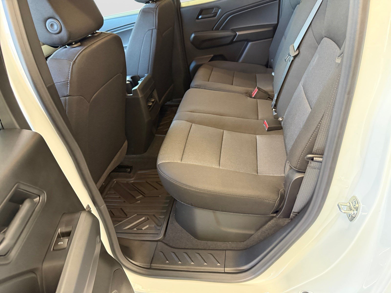 2026 Chevrolet Colorado Trail Boss - Photo 18