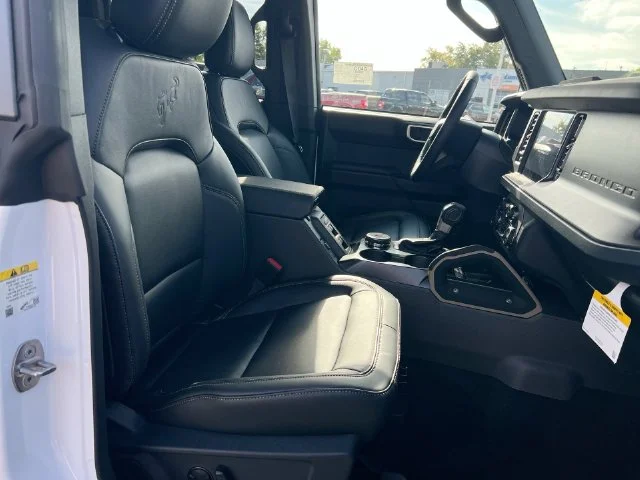 New 2026 Oxford White Ford Badlands® image 34