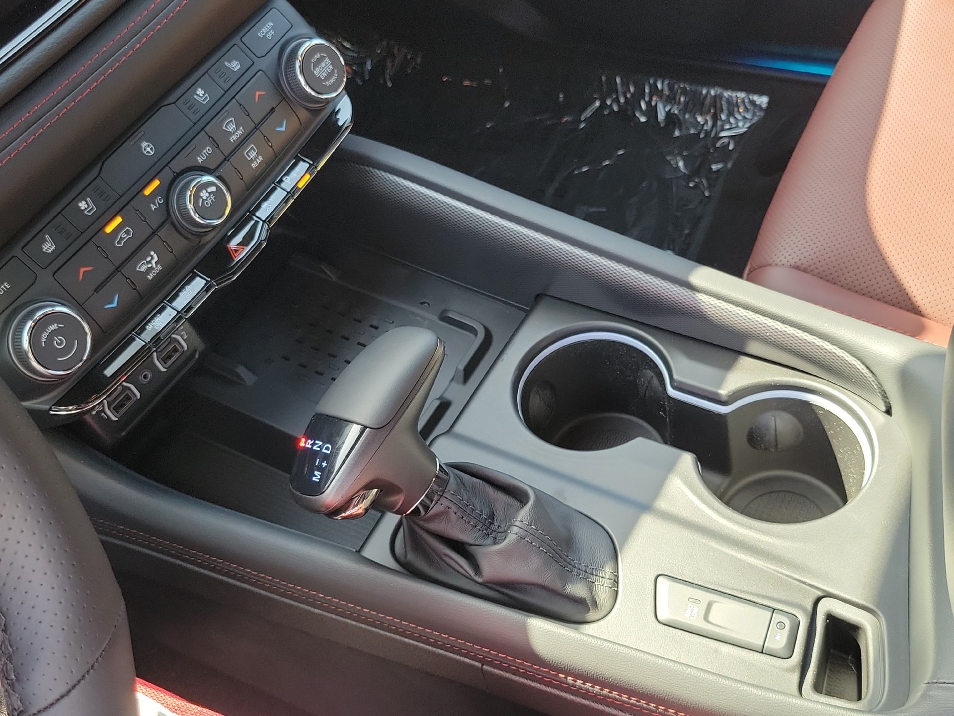 New 2027 Pitch-Black Exterior Paint Dodge GT image 14