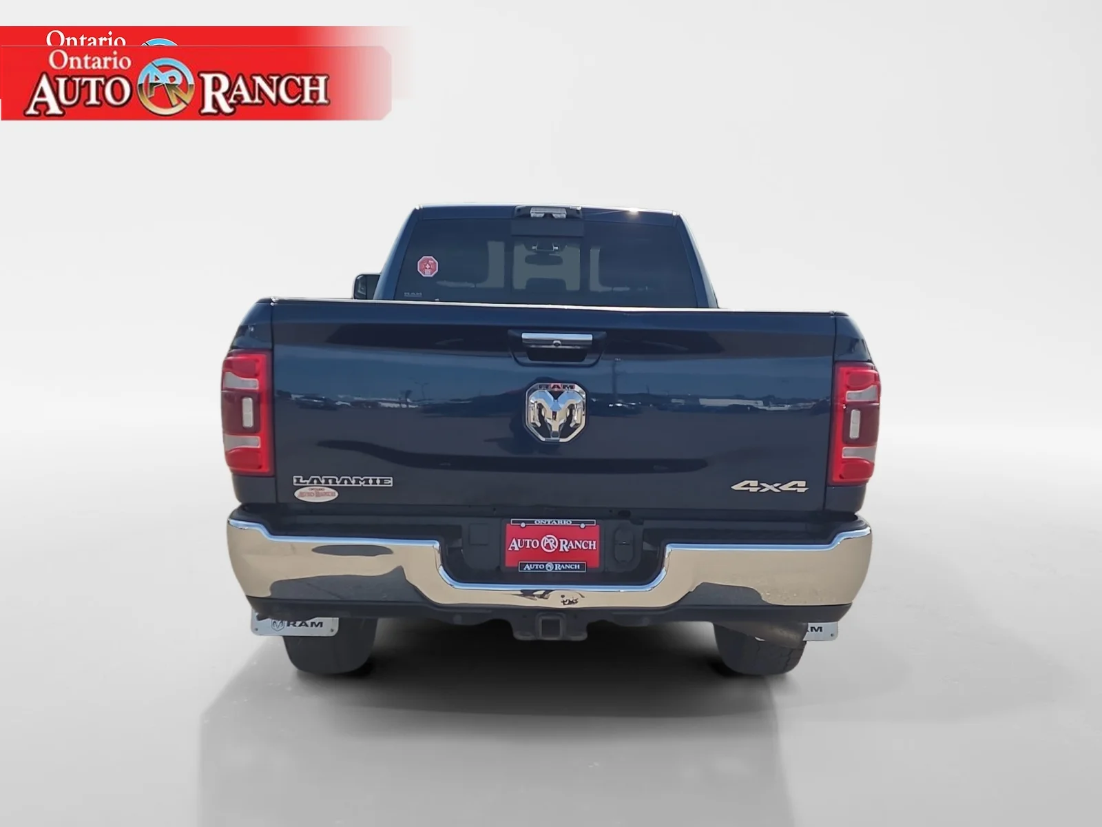 Used 2022 Patriot Blue Pearlcoat Ram Laramie image 4