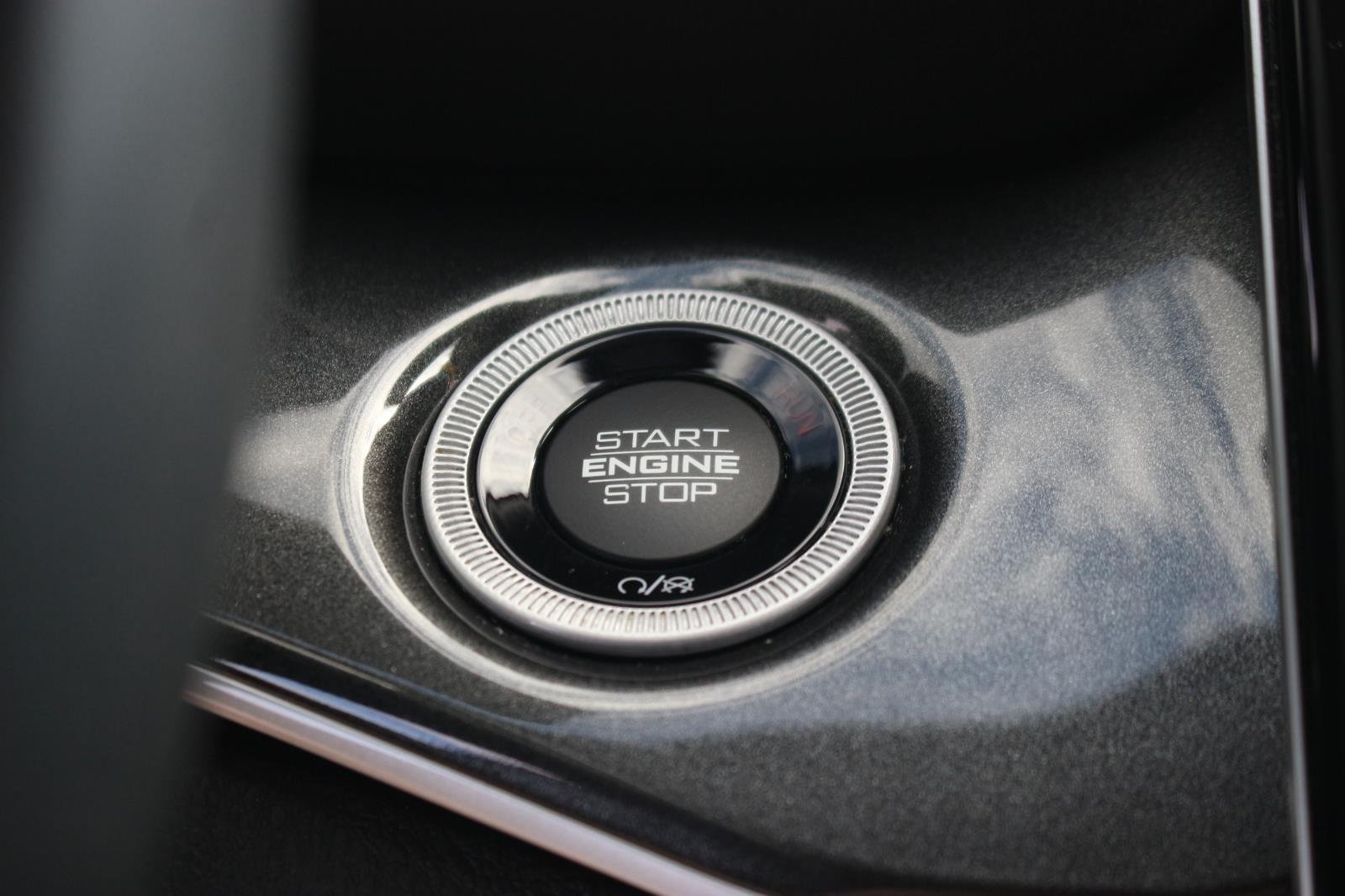 Used 2022 Gray Jeep Laredo image 28