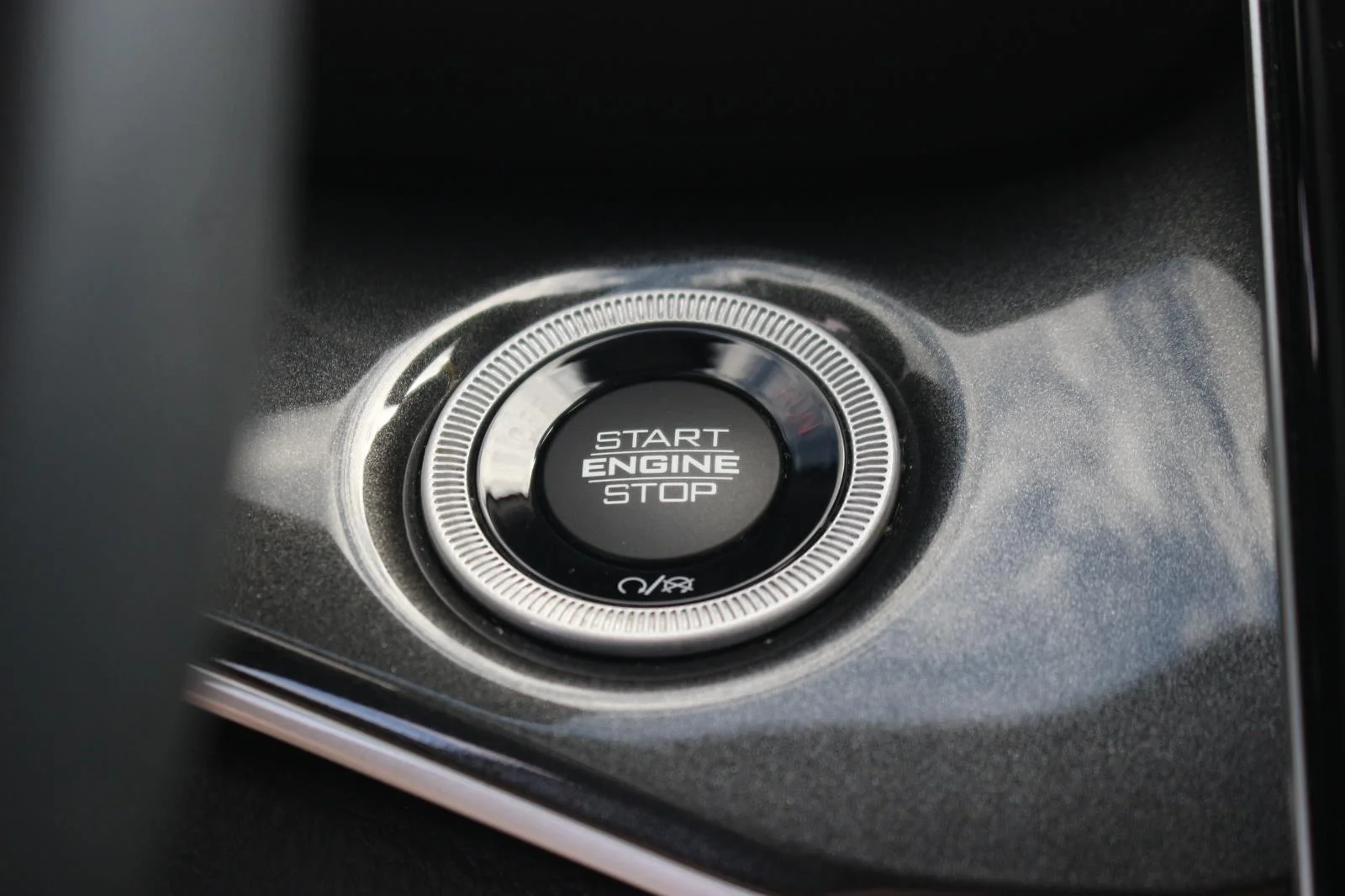 Used 2022 Gray Jeep Laredo image 28