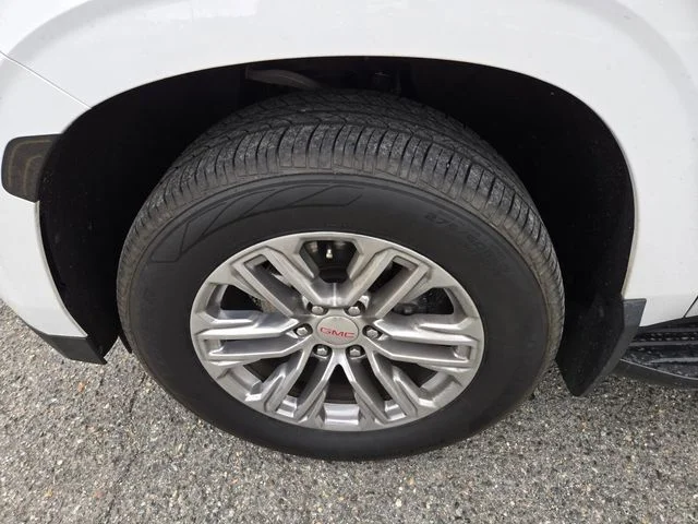 Used 2022 White GMC SLT image 4