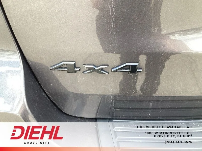 Used 2021 Gray Jeep Laredo X image 10