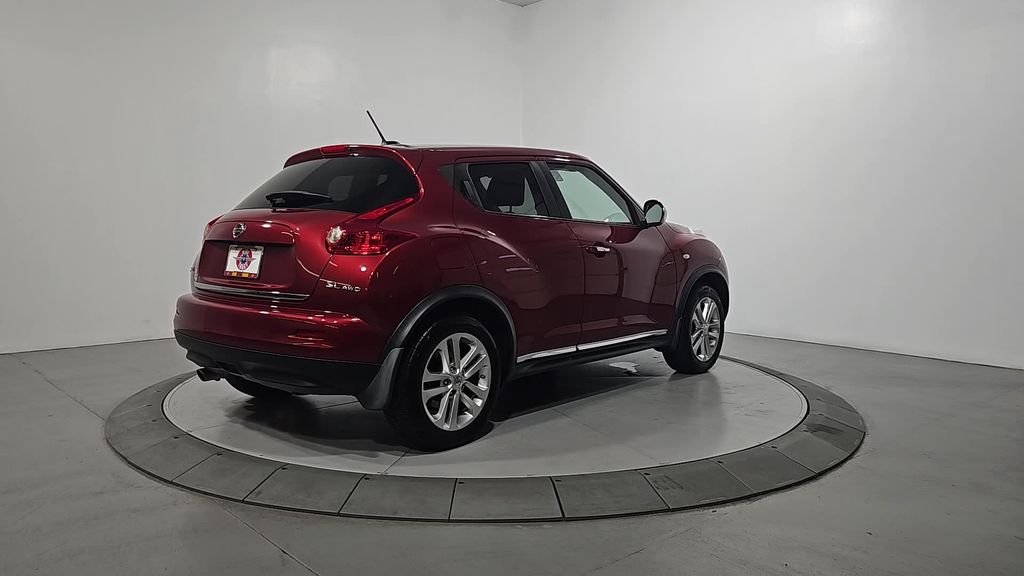 Used 2013 Red Nissan SL image 5