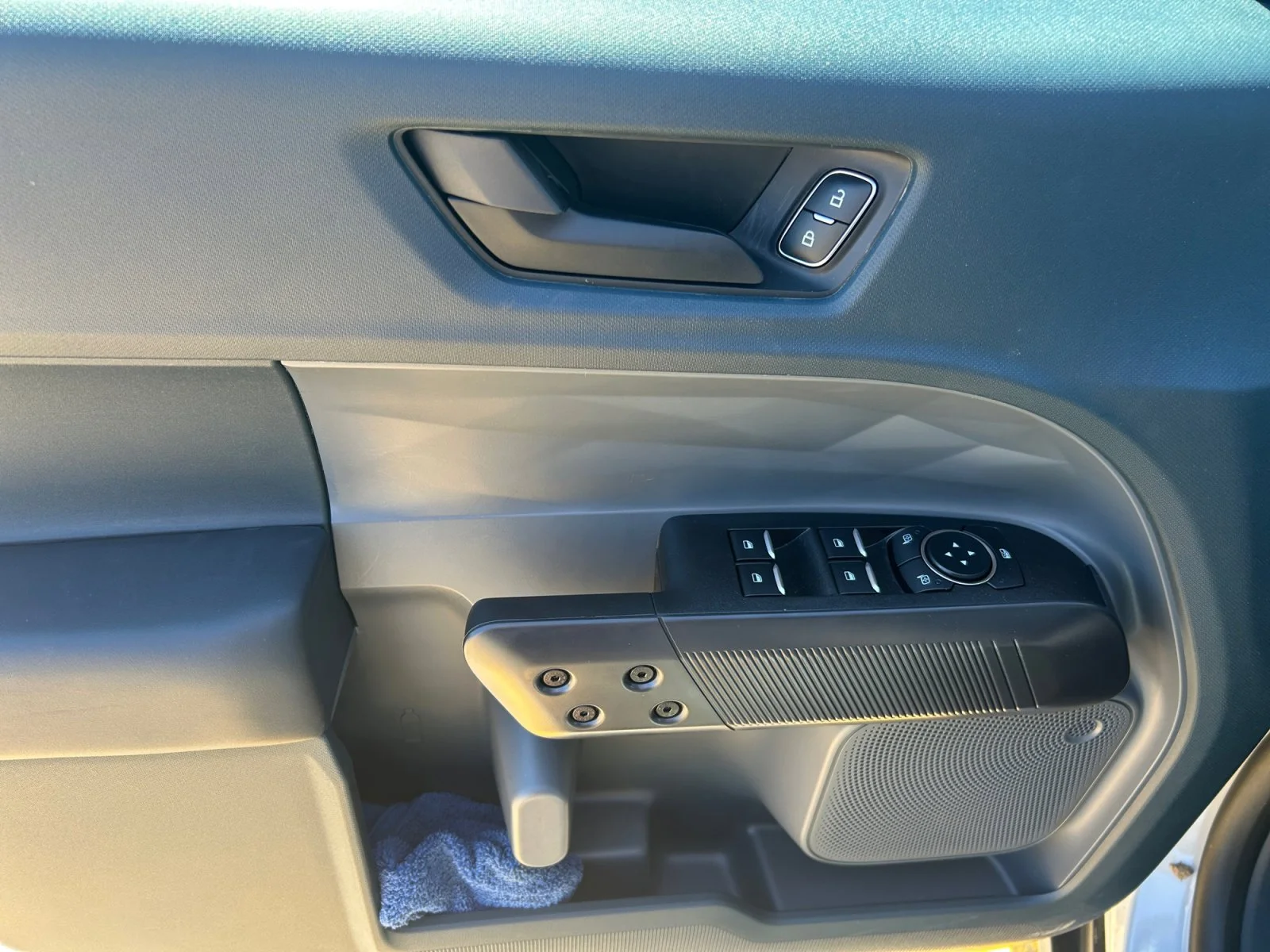 New 2026 Space White Metallic Ford XLT image 16