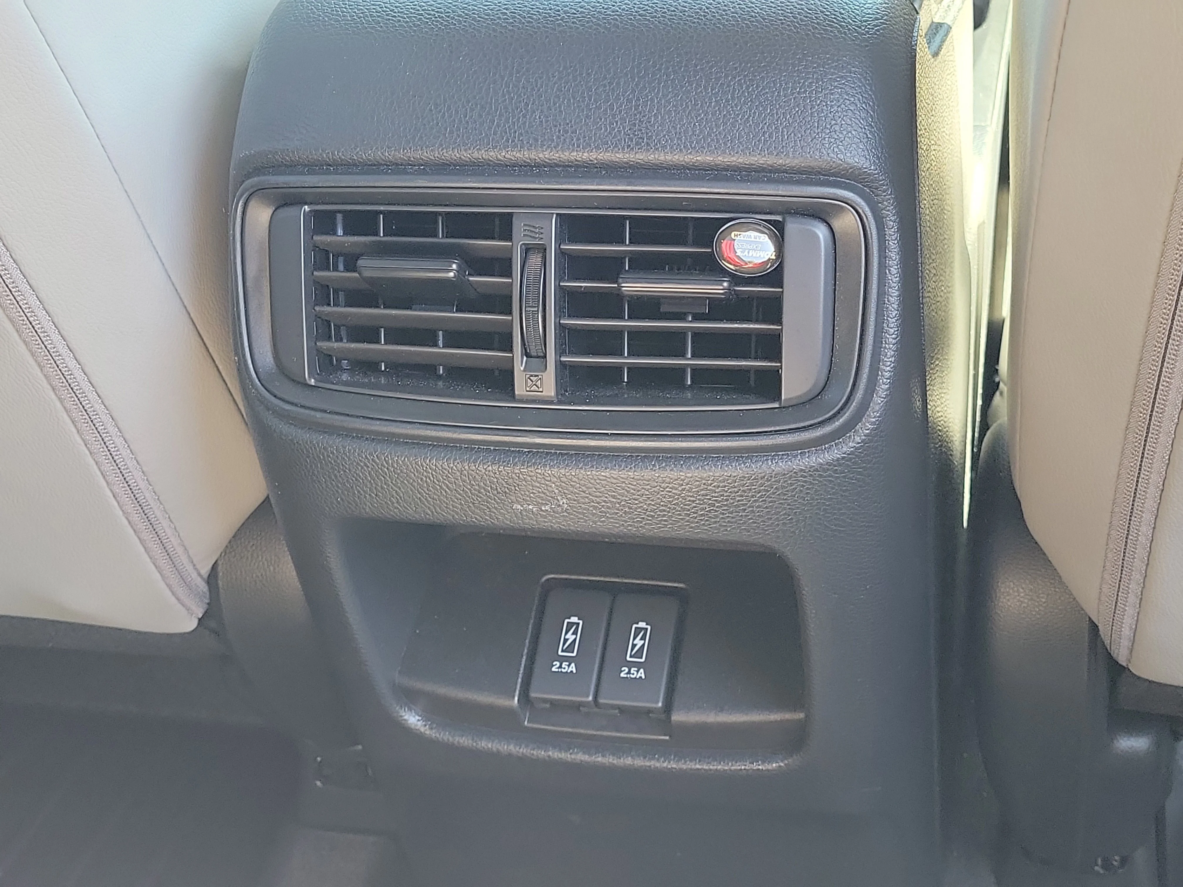 Used 2020  Honda EX-L image 6