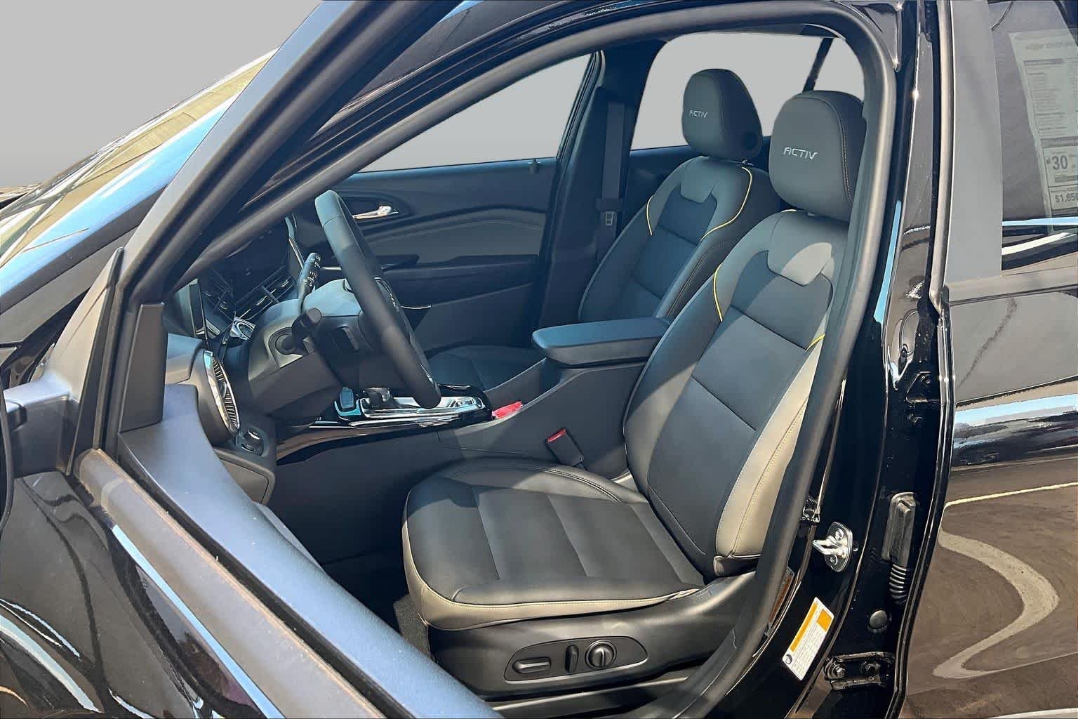 New 2026 Mosaic Black Metallic Chevrolet ACTIV image 10