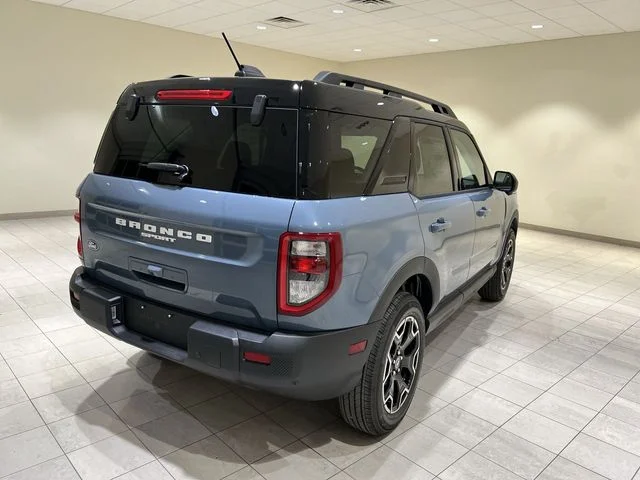 New 2026 Azure Gray Metallic Tri-Coat Ford Outer Banks® image 5